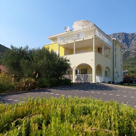 Apartments Dia زاووستروج المظهر الخارجي الصورة