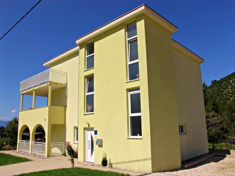 Apartments Dia زاووستروج المظهر الخارجي الصورة