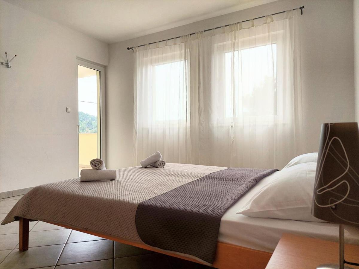 Apartments Dia زاووستروج المظهر الخارجي الصورة