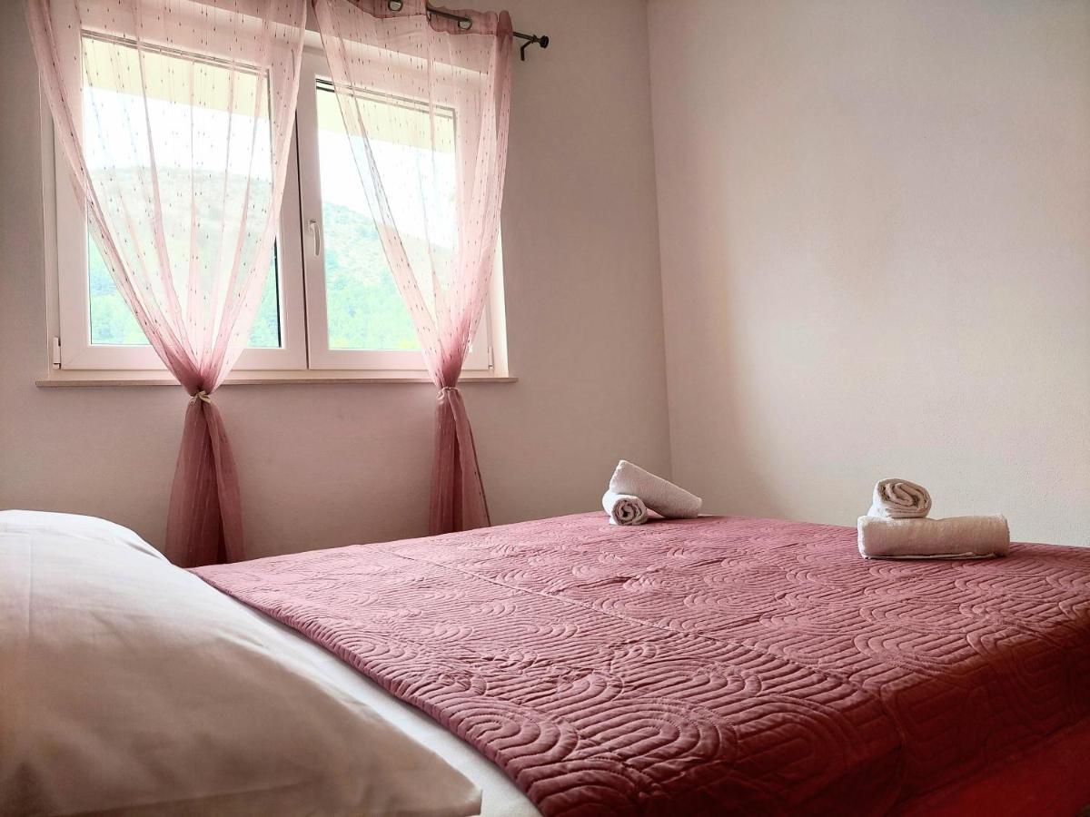 Apartments Dia زاووستروج المظهر الخارجي الصورة